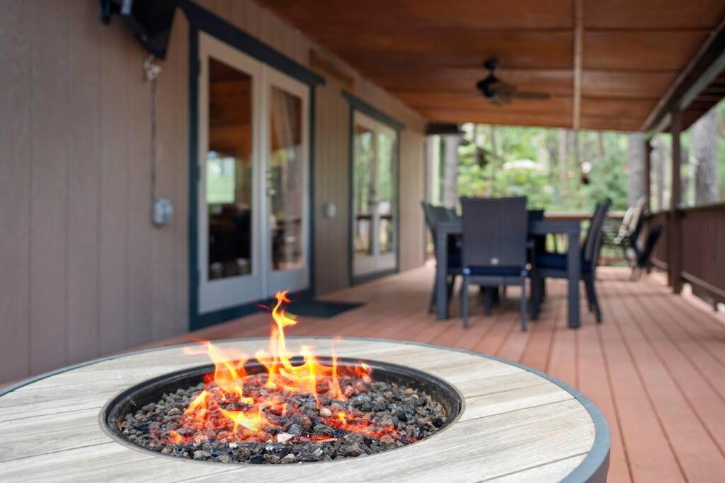 Luxury Cabin Oasis Getaway Heart Of Munds Park Exterior foto